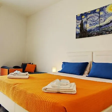 Klimt-van Gogh-dolci Impressioni Apartment Matera