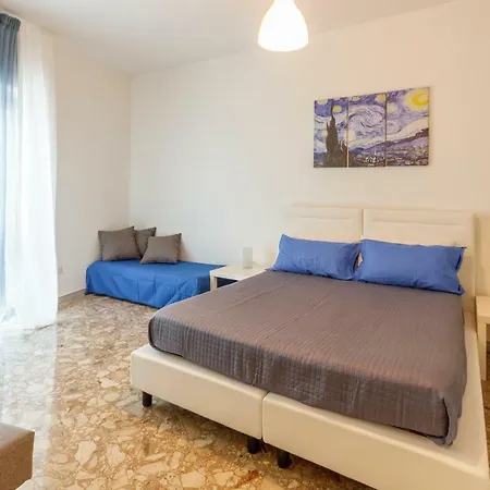 Klimt-van Gogh-dolci Impressioni Apartment Matera